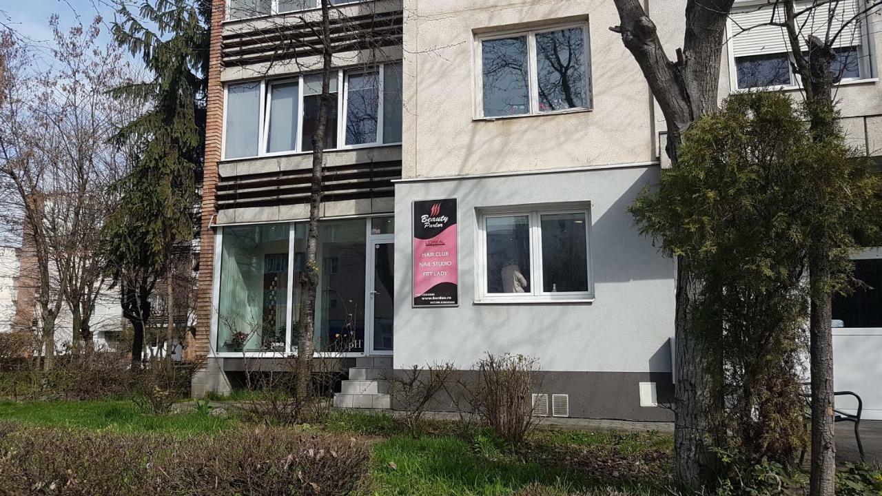 Maris Apartment Targu Mures Exterior photo